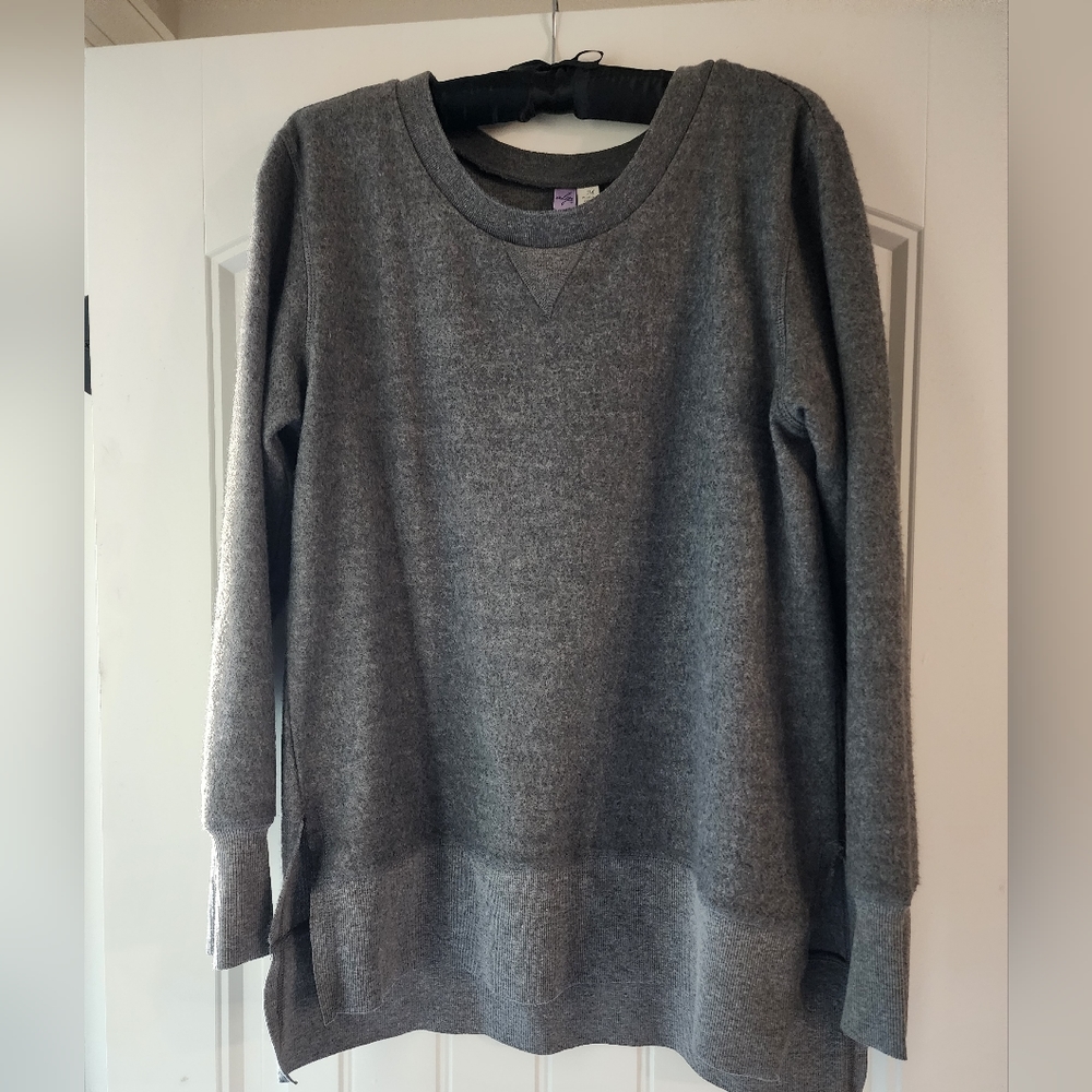 Warm Long sleeve top, brand new